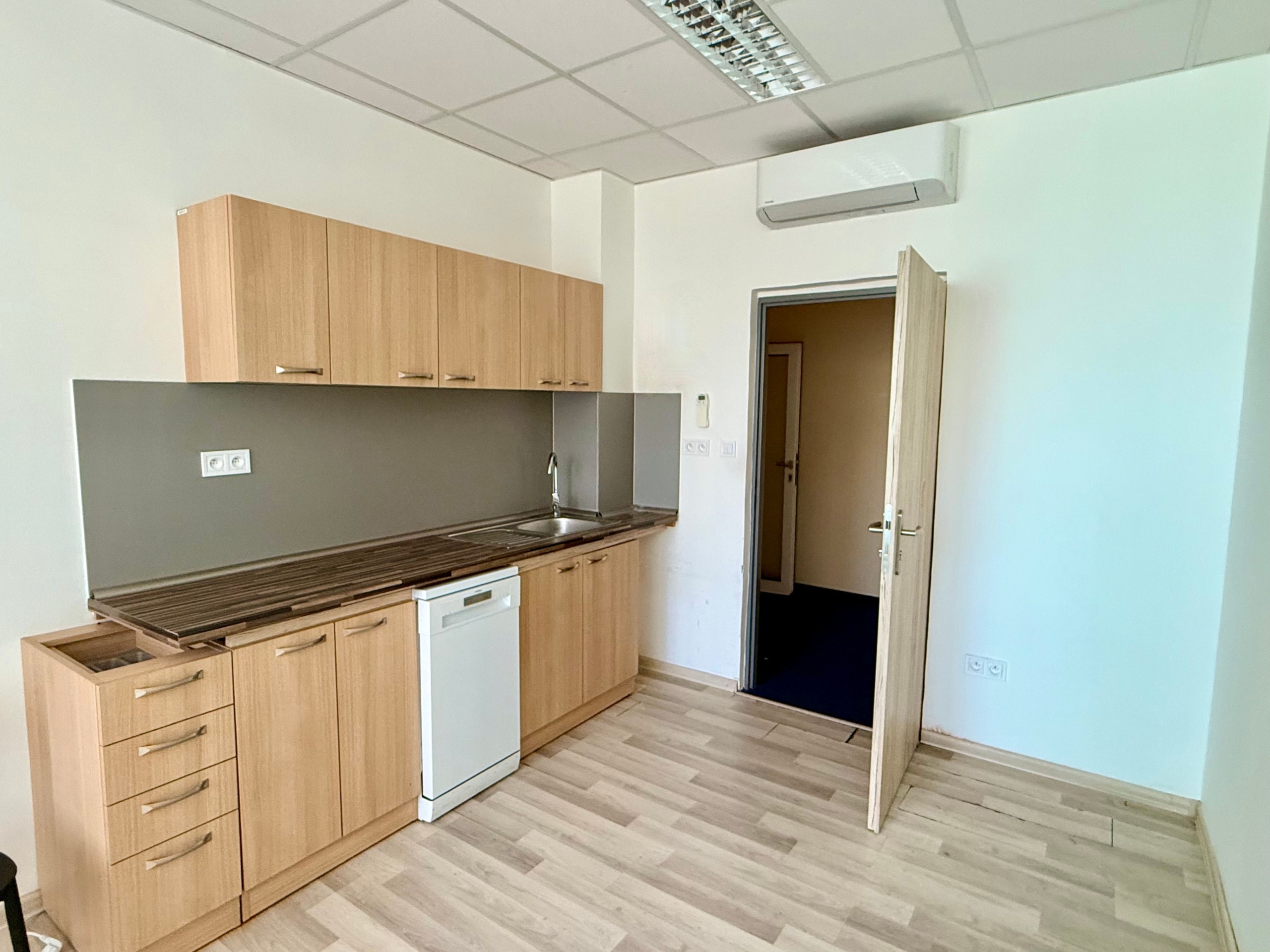 property6a94e308629cd