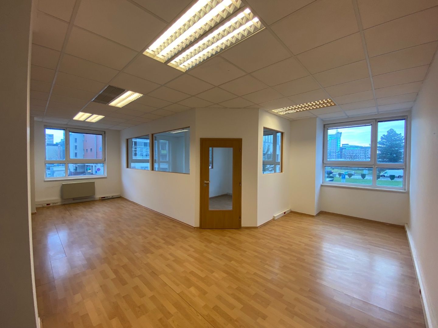 property6a94e47732ff6